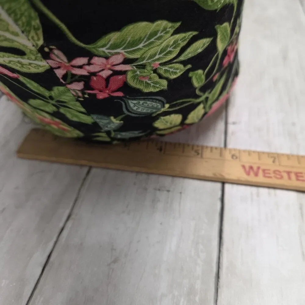 Vera Bradley stylish woven